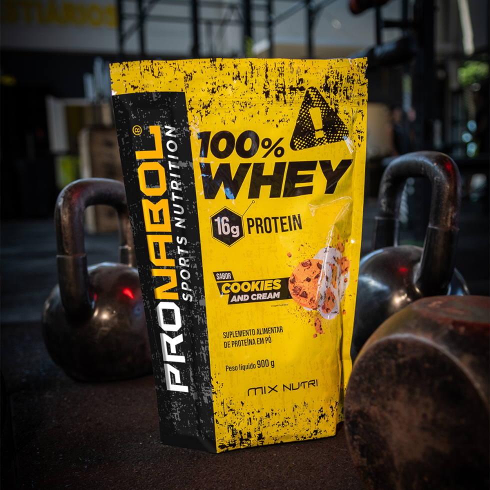 100% WHEY COOKIES AND CREAM 900G POUCH - PRONABOL